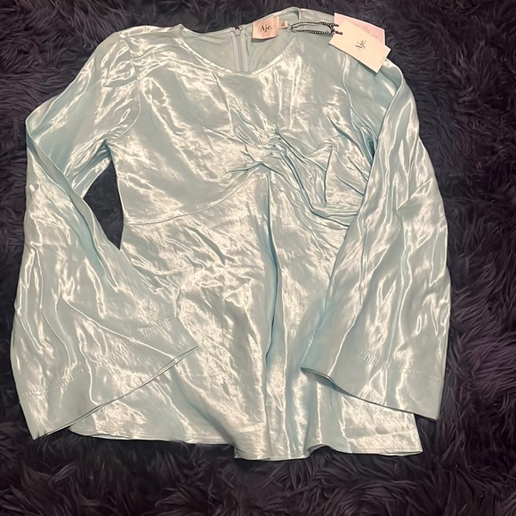 NWT Aje. Moonglqde pierced top - Picture 2 of 2